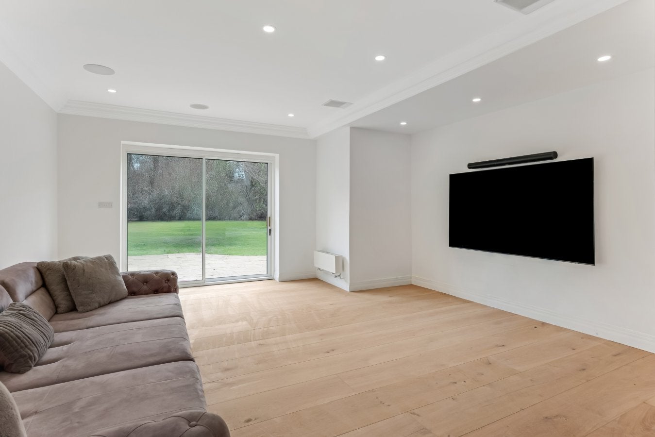 House Neville Drive in Greater London