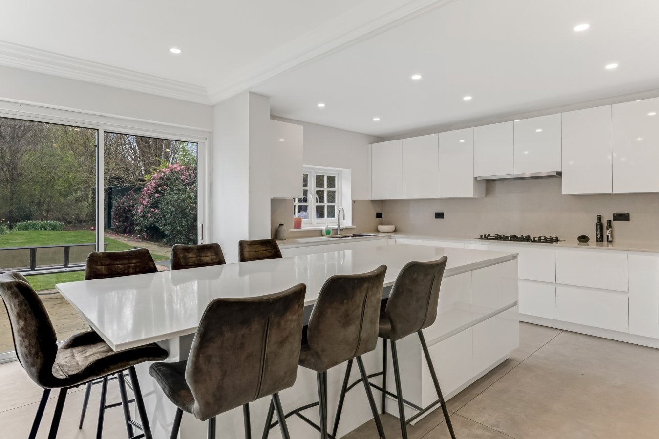 House Neville Drive in Greater London