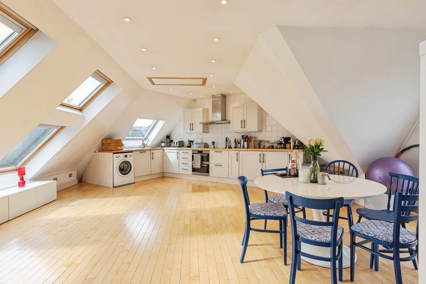 Flat Dalston Lane in Greater London