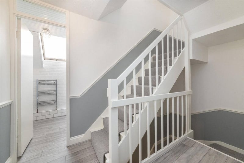 Room Westbourne Road in Greater London