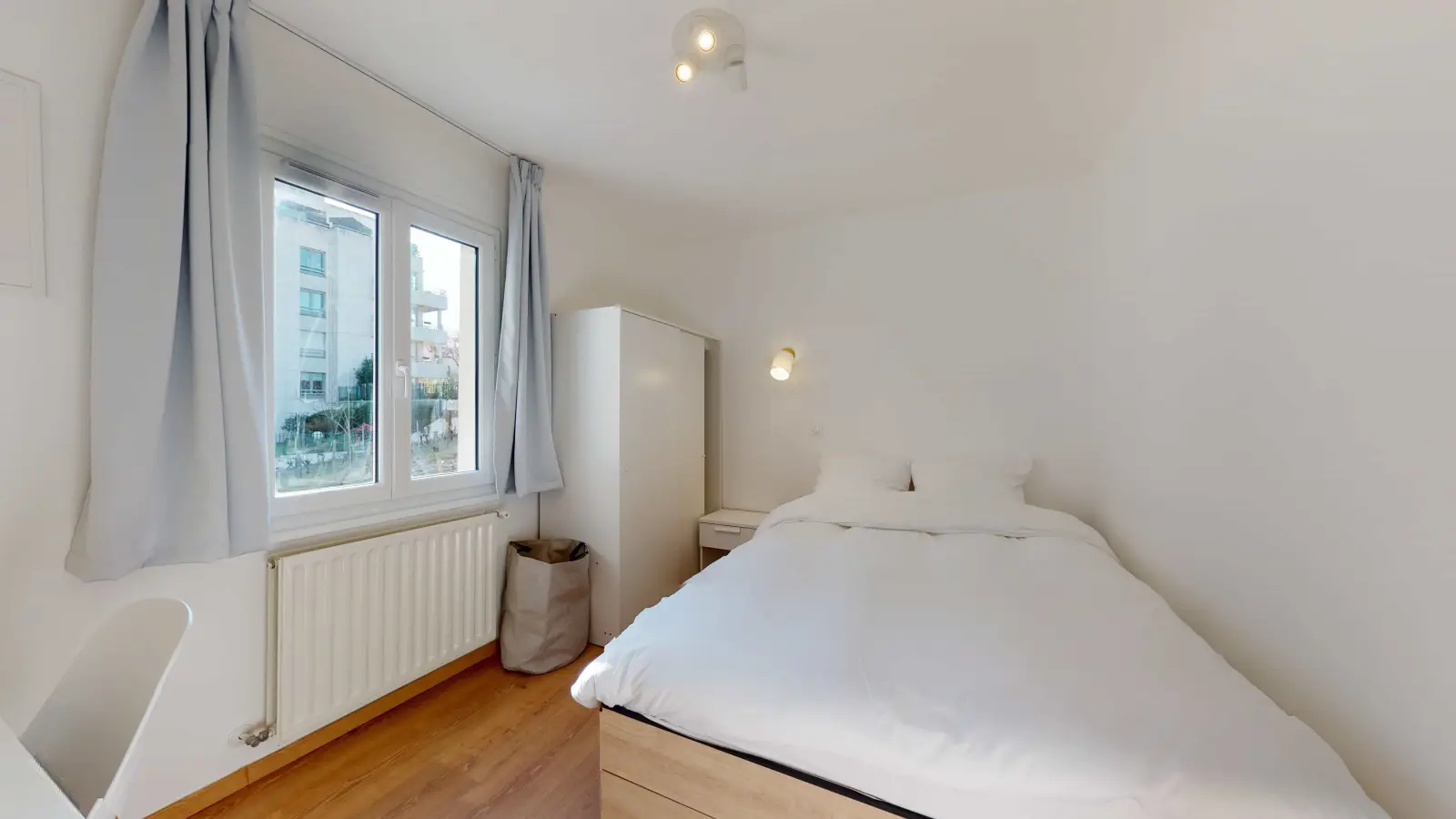 Flat Allée des Oliviers in Suresnes
