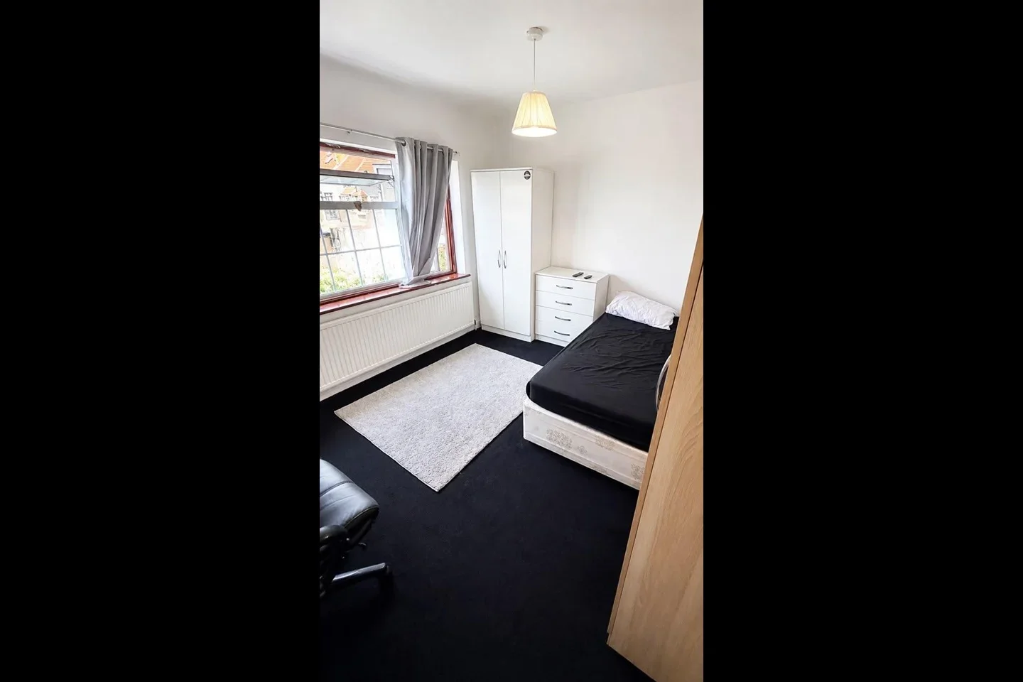 Room Tadworth Road in Greater London