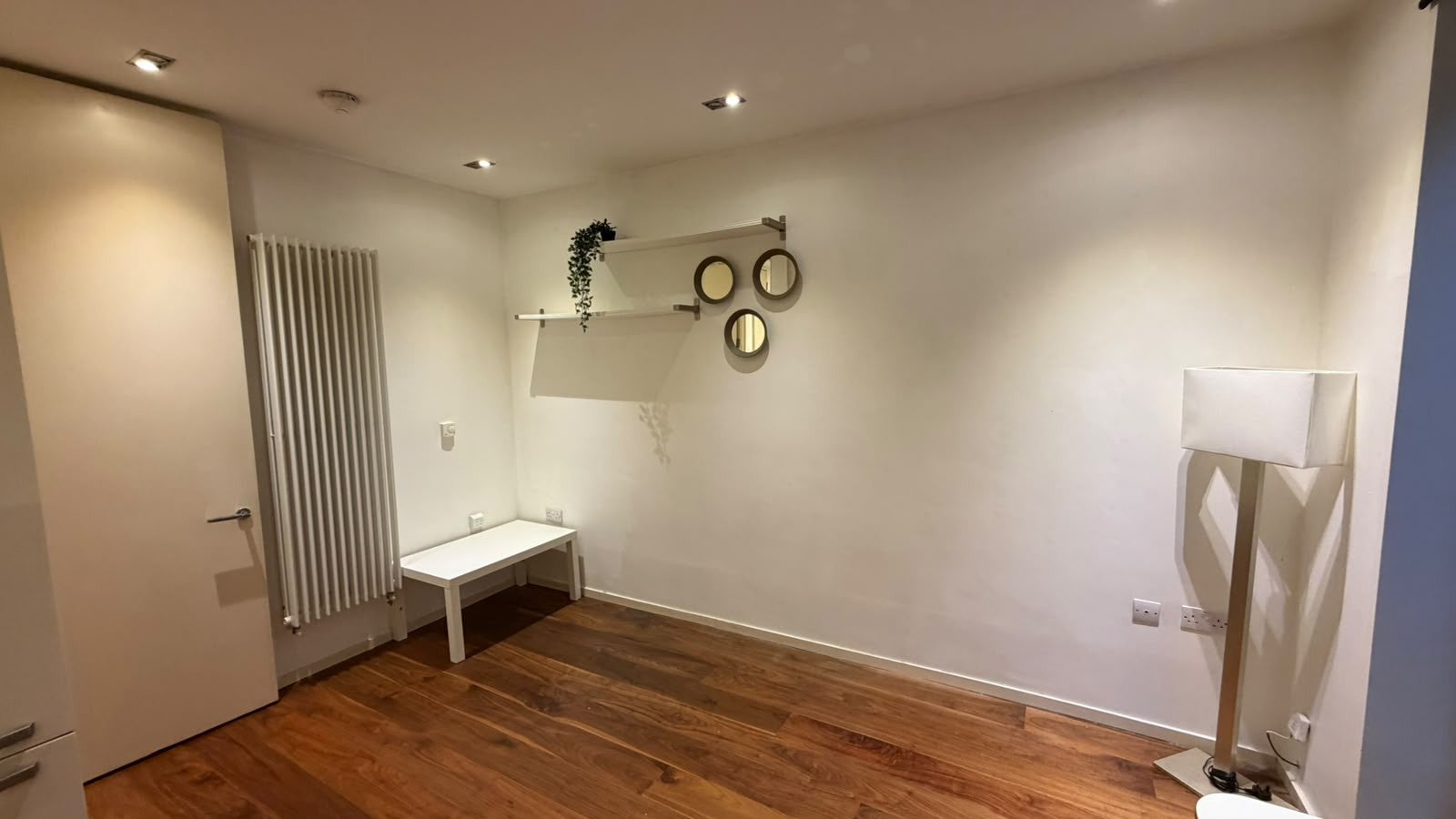 Flat Burder Road in Greater London