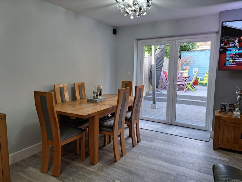 Room Mellstock Road in Poole