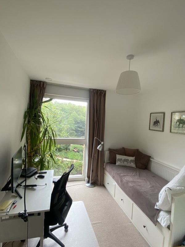 Room Naomi Street in Greater London