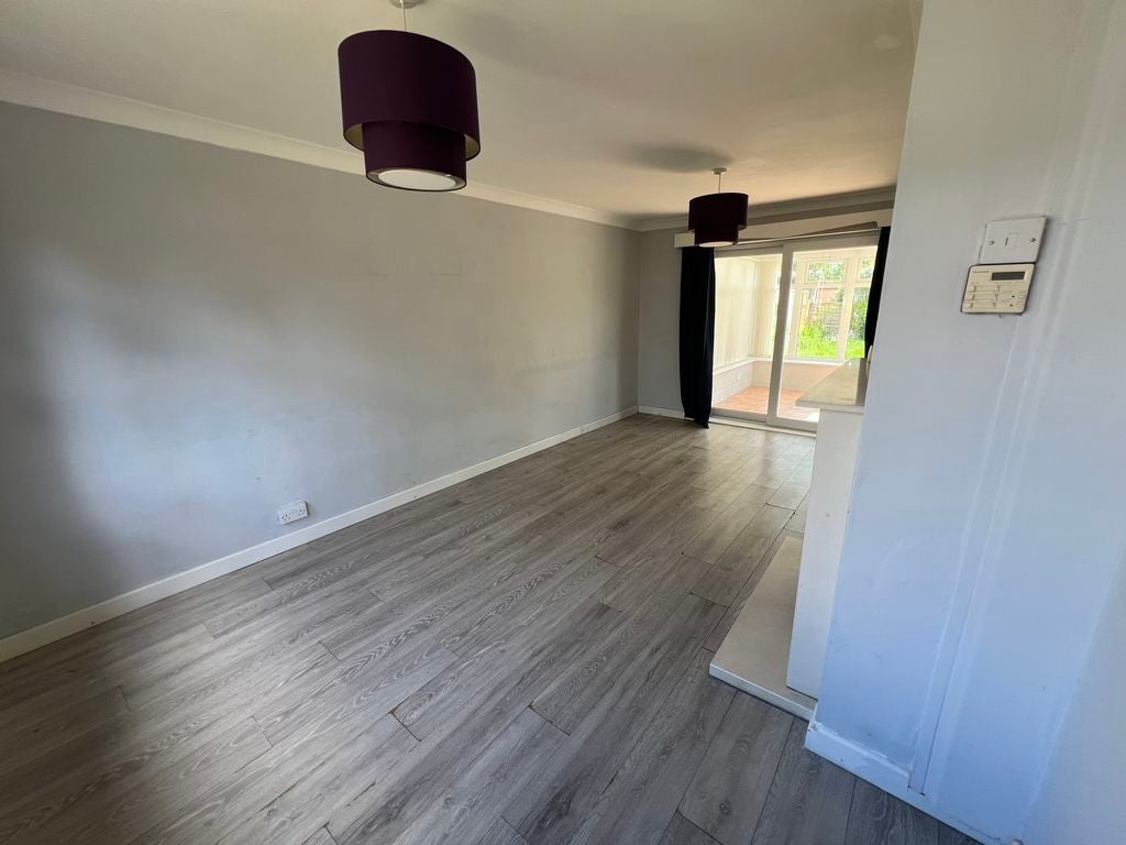House Letchmere Close in South Staffordshire