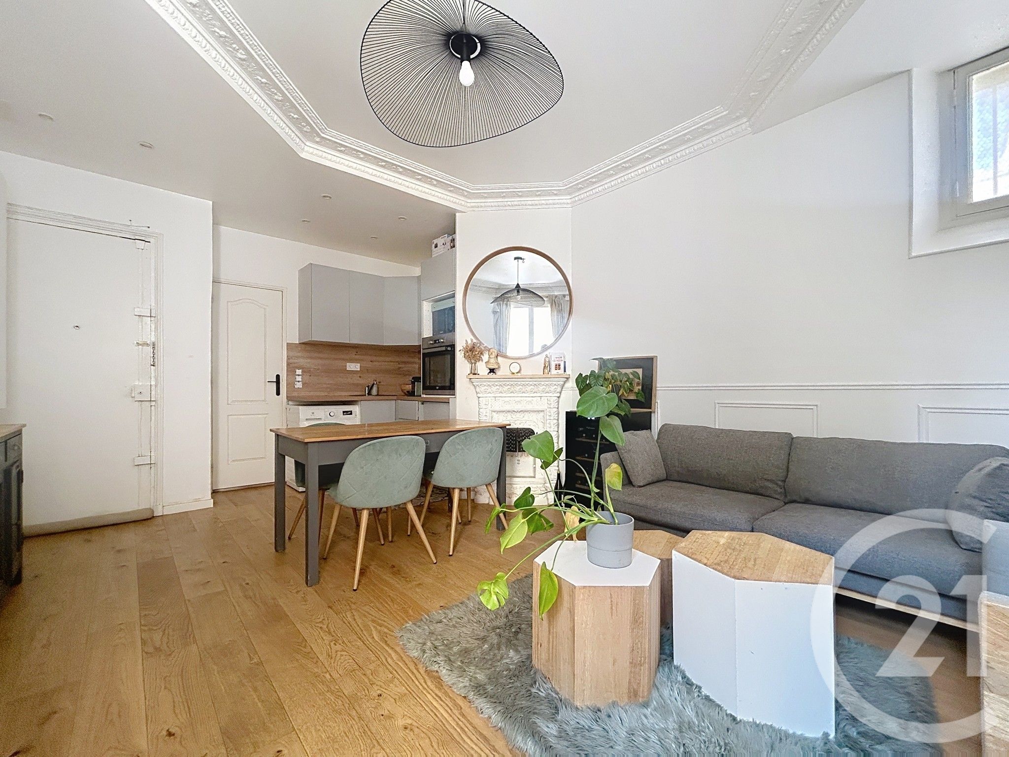 Flat Rue Jules Guesde in Levallois-Perret