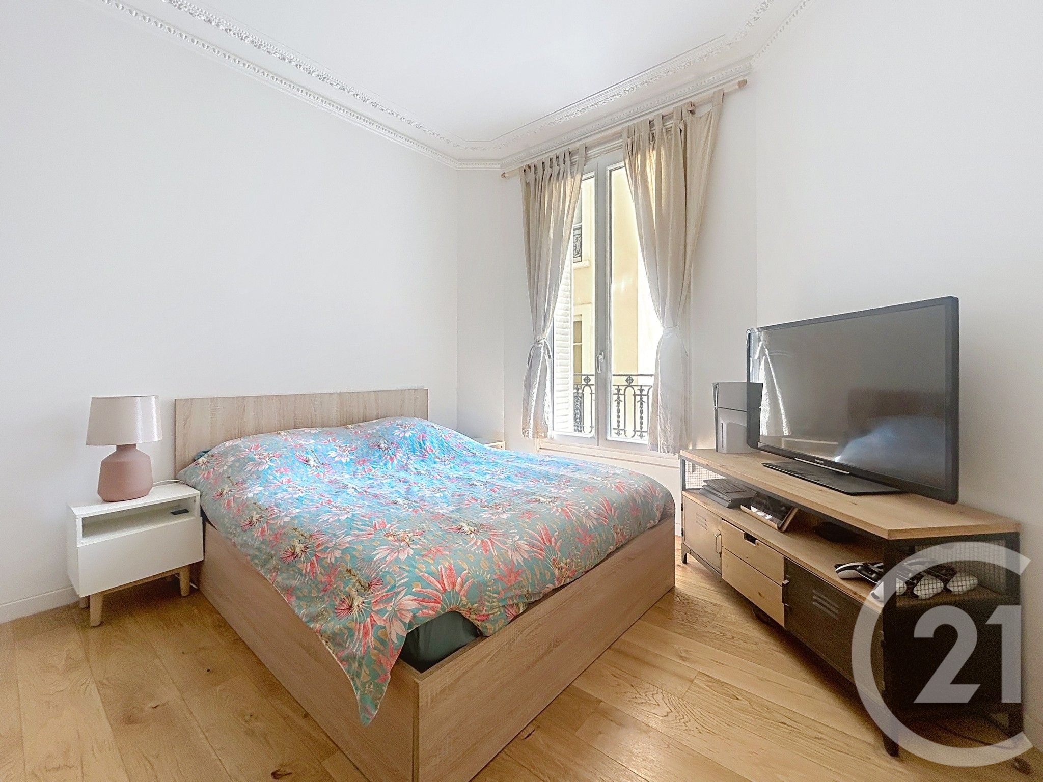 Flat Rue Jules Guesde in Levallois-Perret