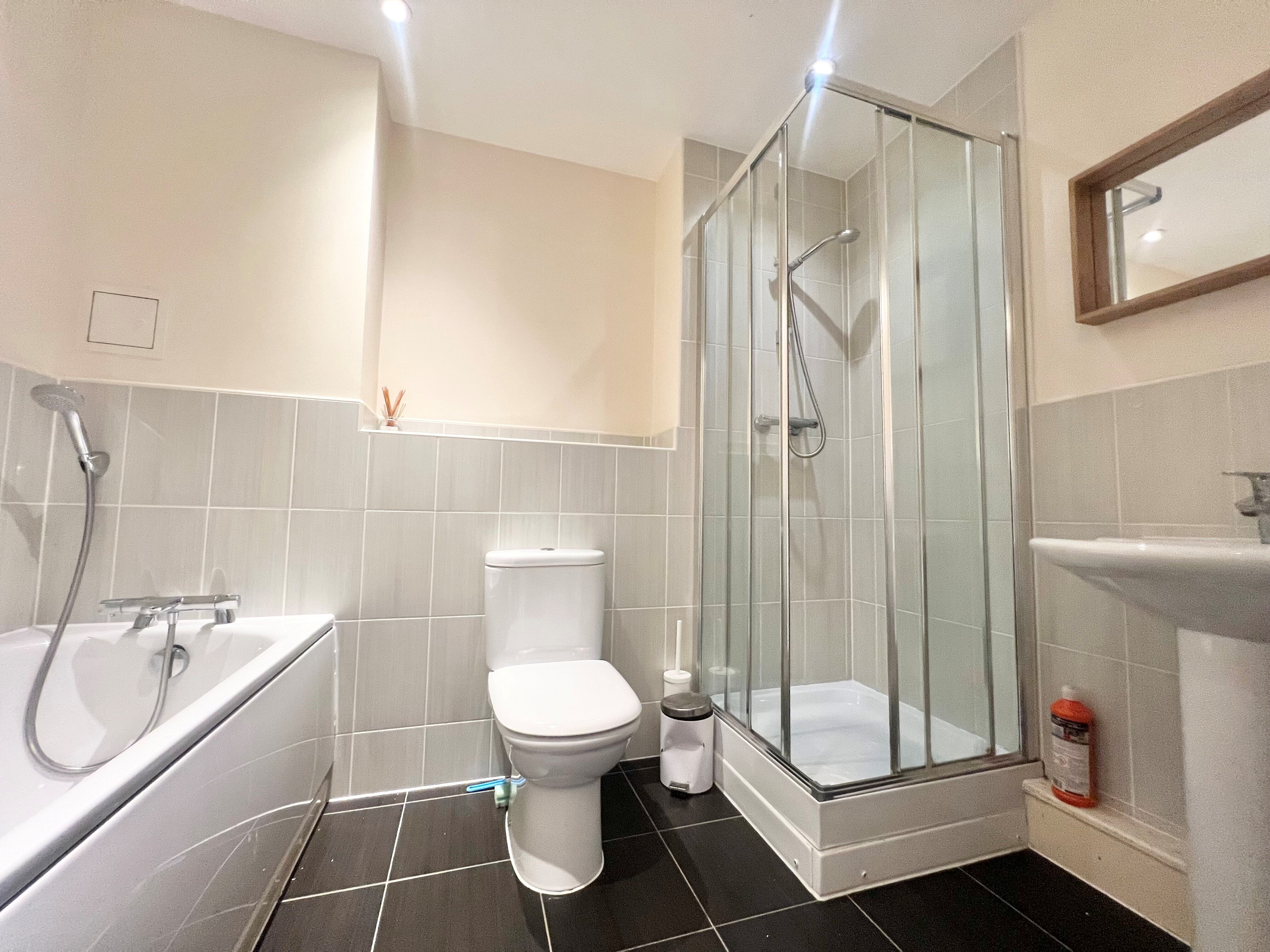 Flat Langley Walk in Birmingham