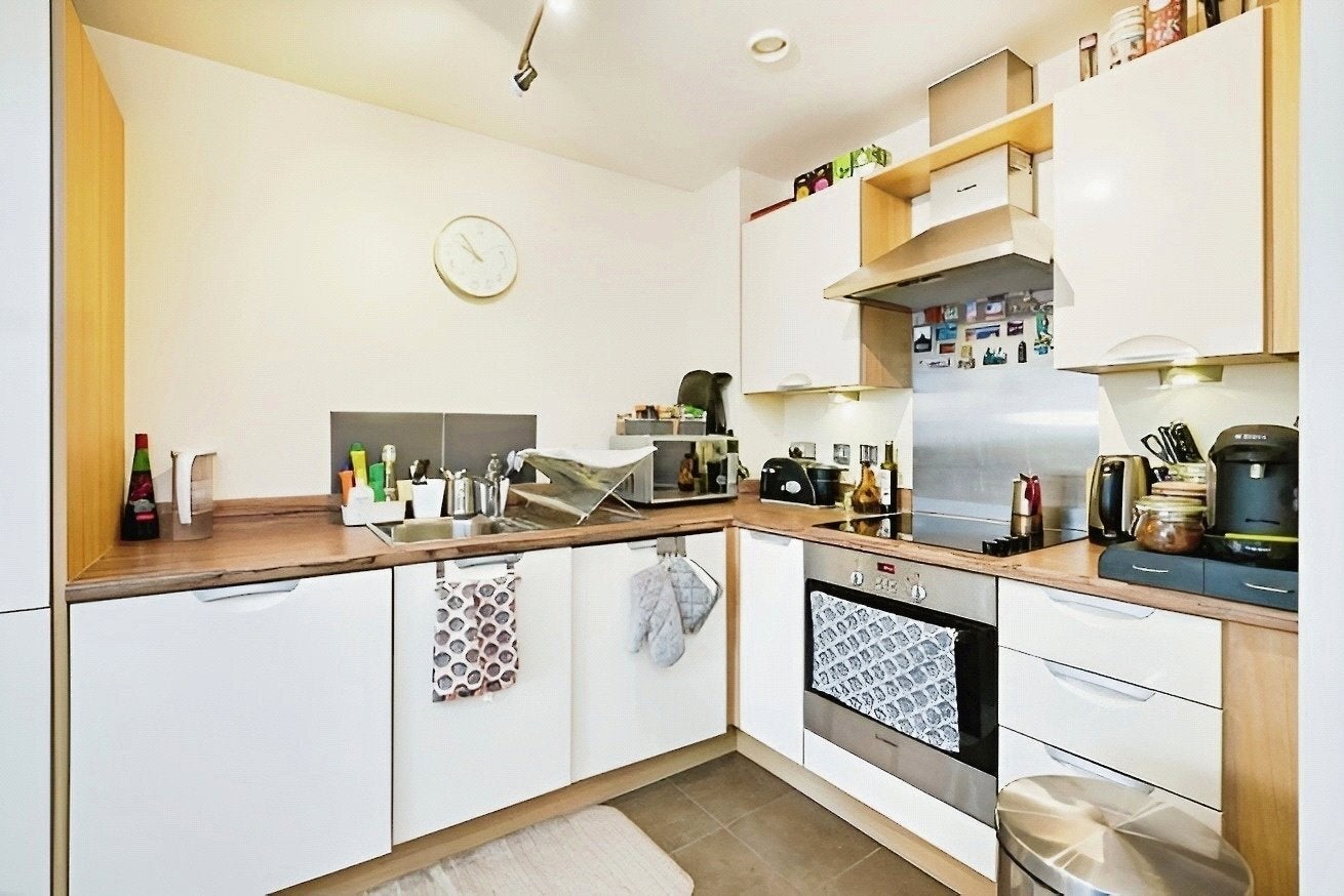 Flat Langley Walk in Birmingham
