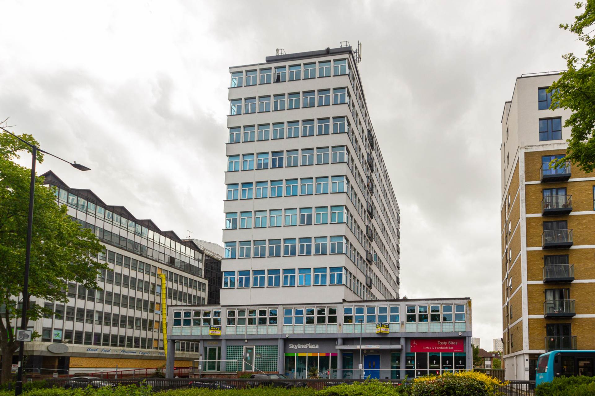 Flat Victoria Avenue in Southend-on-Sea