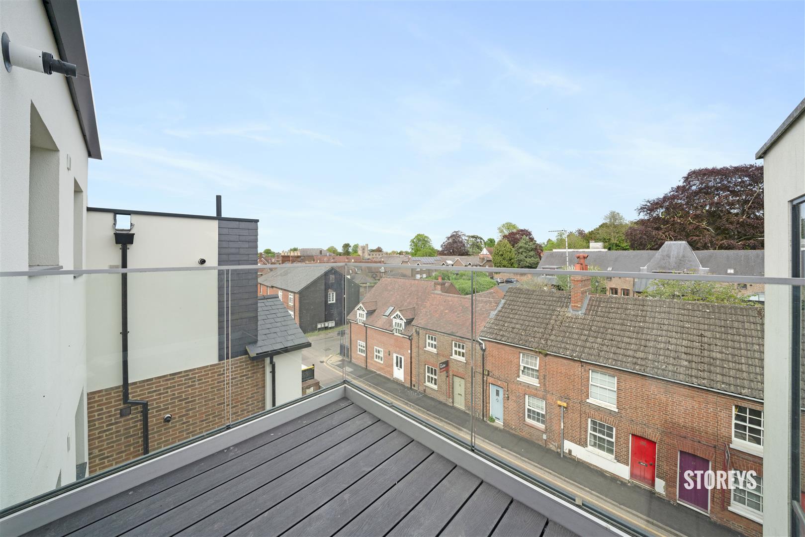 Flat Akeman Street in Tring