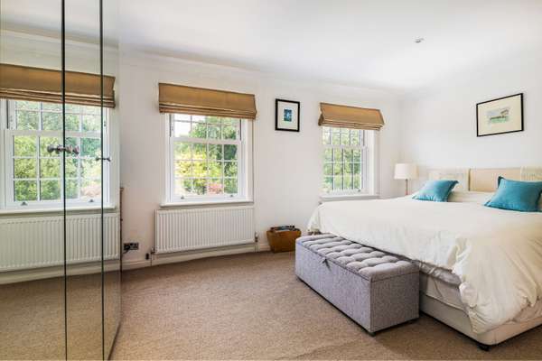 House Beaufort Close in Greater London
