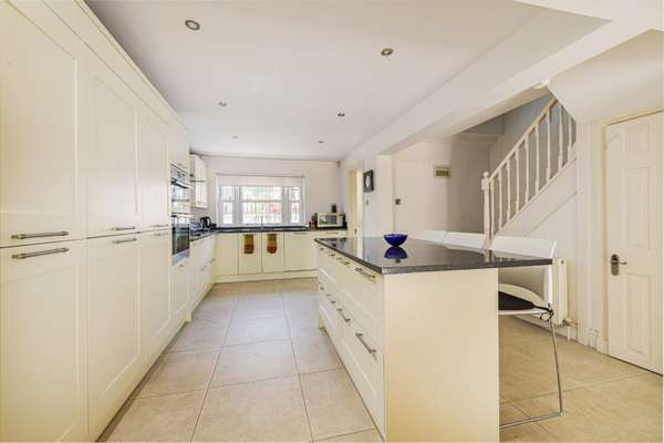 House Beaufort Close in Greater London