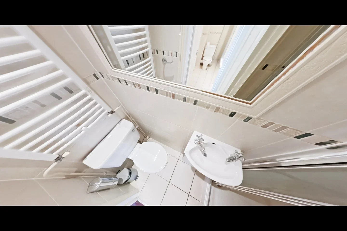 Room Stockwell Road in Greater London