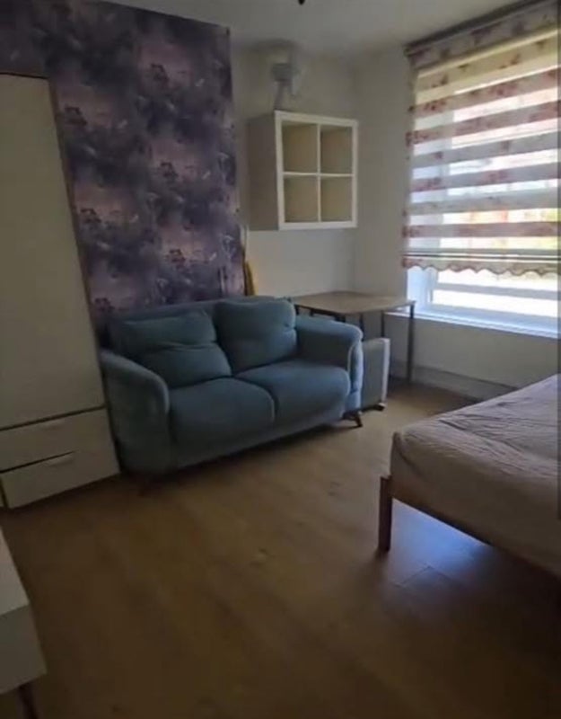 Room Lower Clapton Road in Greater London