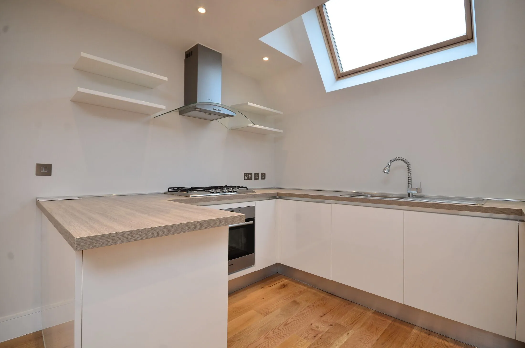 Flat Alexandra Grove in London