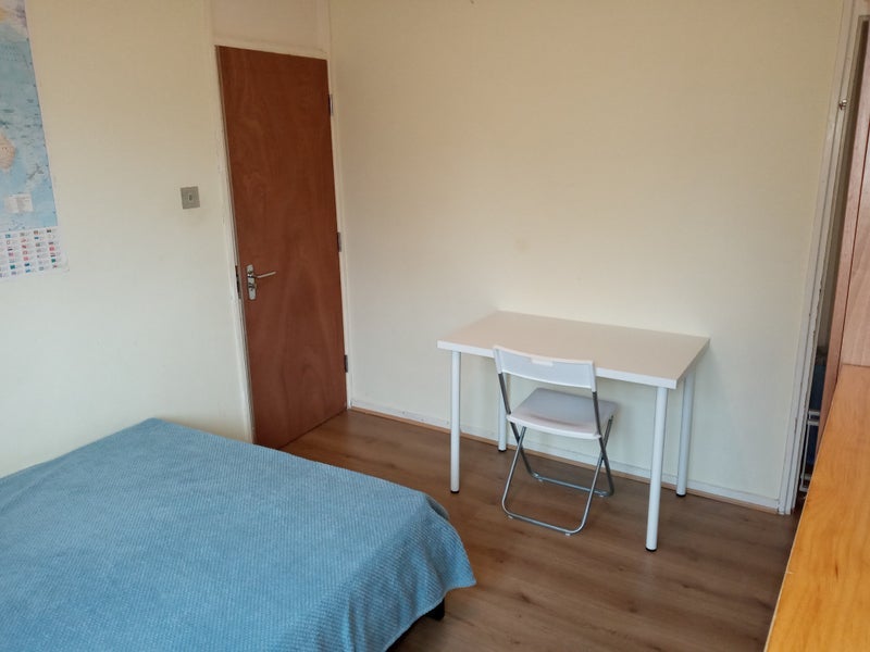 Room Cephas Street in Greater London