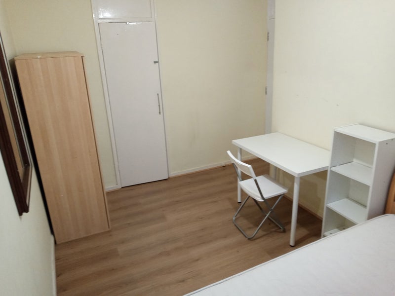 Room Cephas Street in Greater London