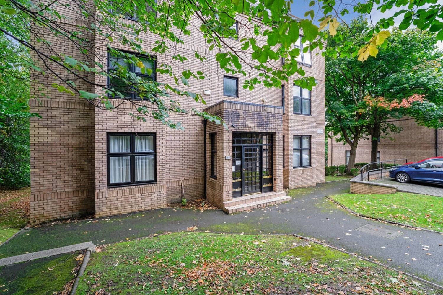 Flat Beaconsfield Road in Glasgow
