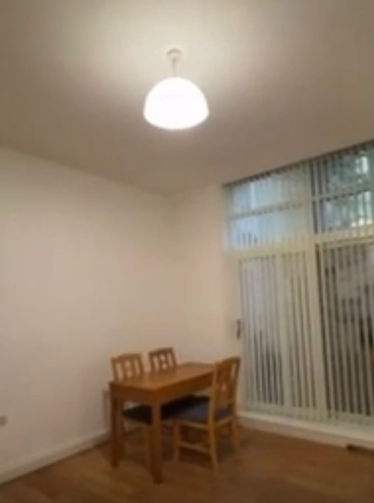 Flat Walworth Road in Greater London