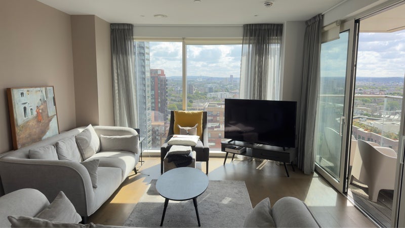Room Ash Avenue in Greater London