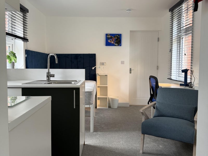 Room St Luke's Avenue in Maidstone