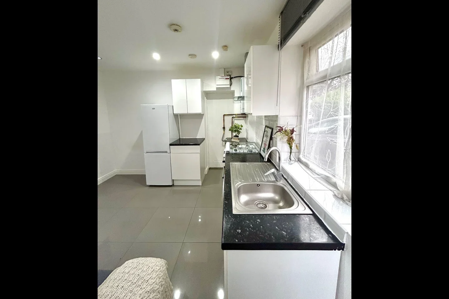 Flat Sylvia Gardens in Greater London
