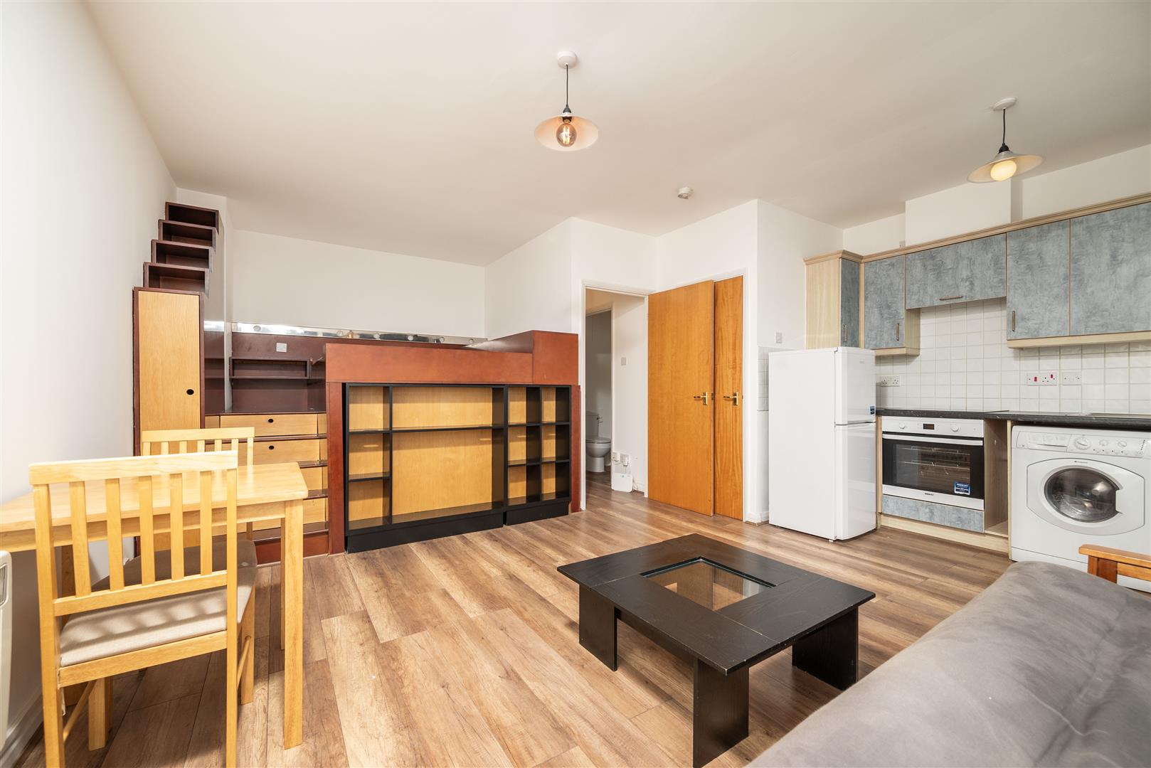 Flat Newington Causeway in Greater London