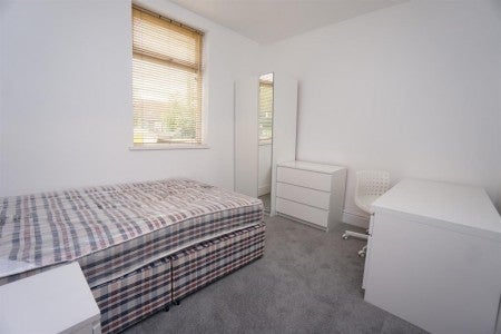 Flat Shoreham Street in Sheffield