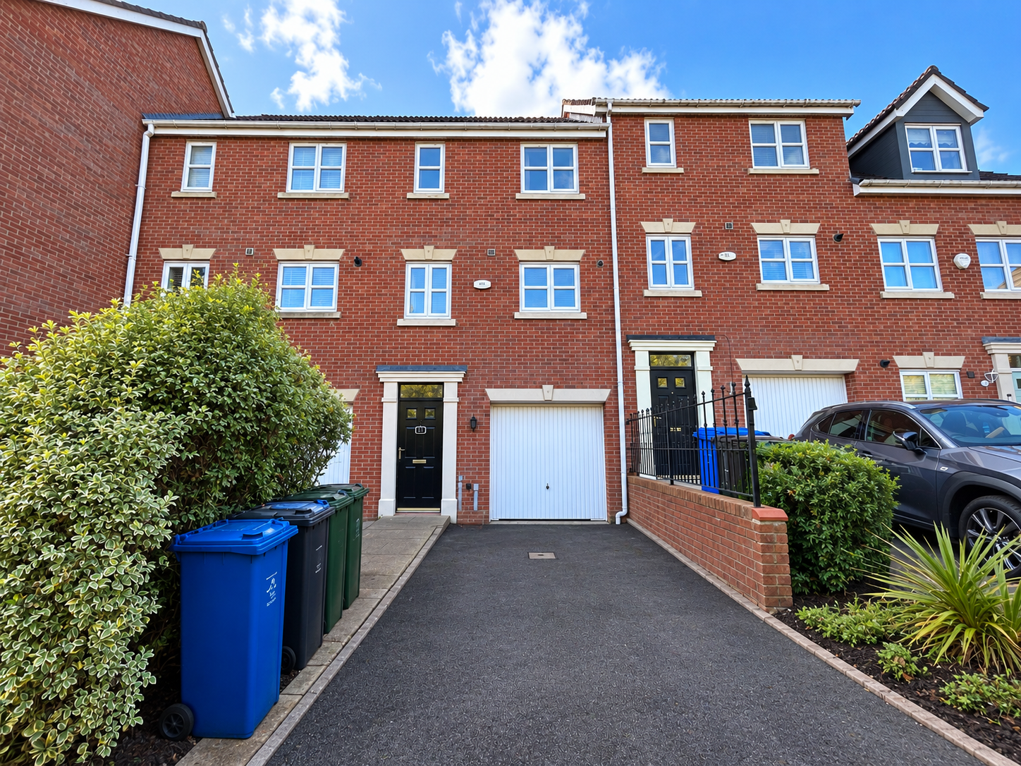 House Mulberry Close in Radcliffe