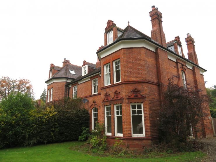 House Kennedy Road in Shrewsbury