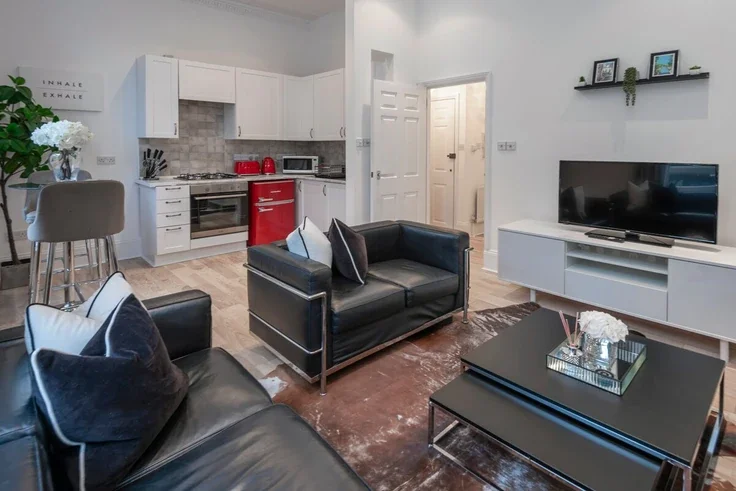 Flat Clifton Road in City of Westminster