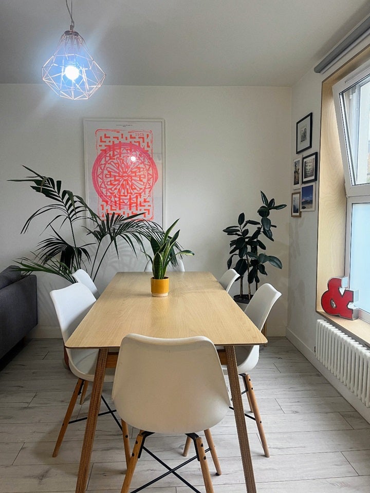 Flat Hackney Road in Greater London