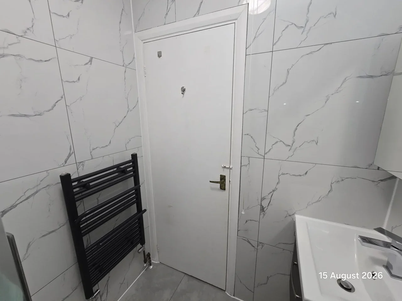 Flat Lorne Road in Greater London