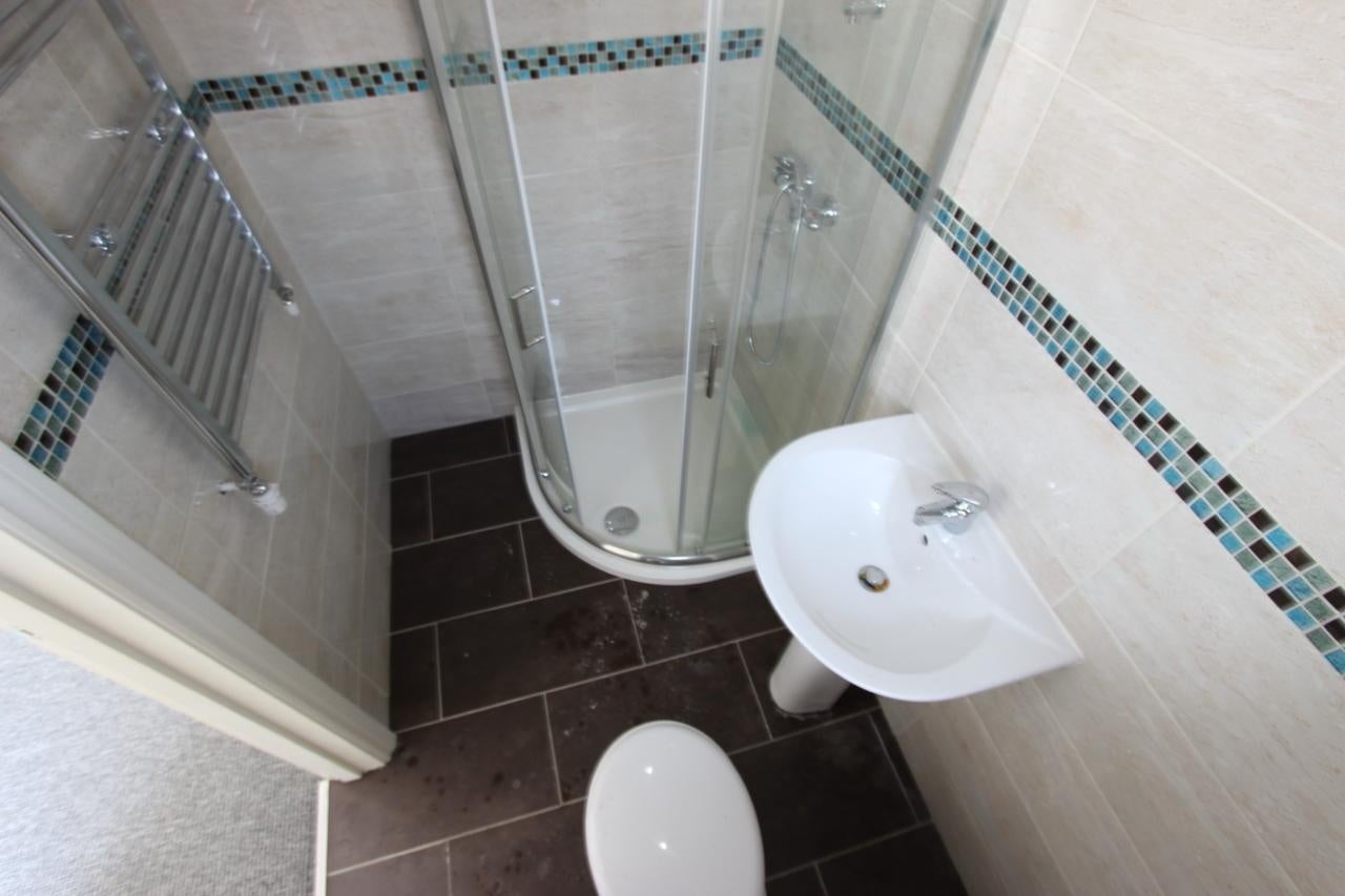 Flat Lorne Road in Greater London