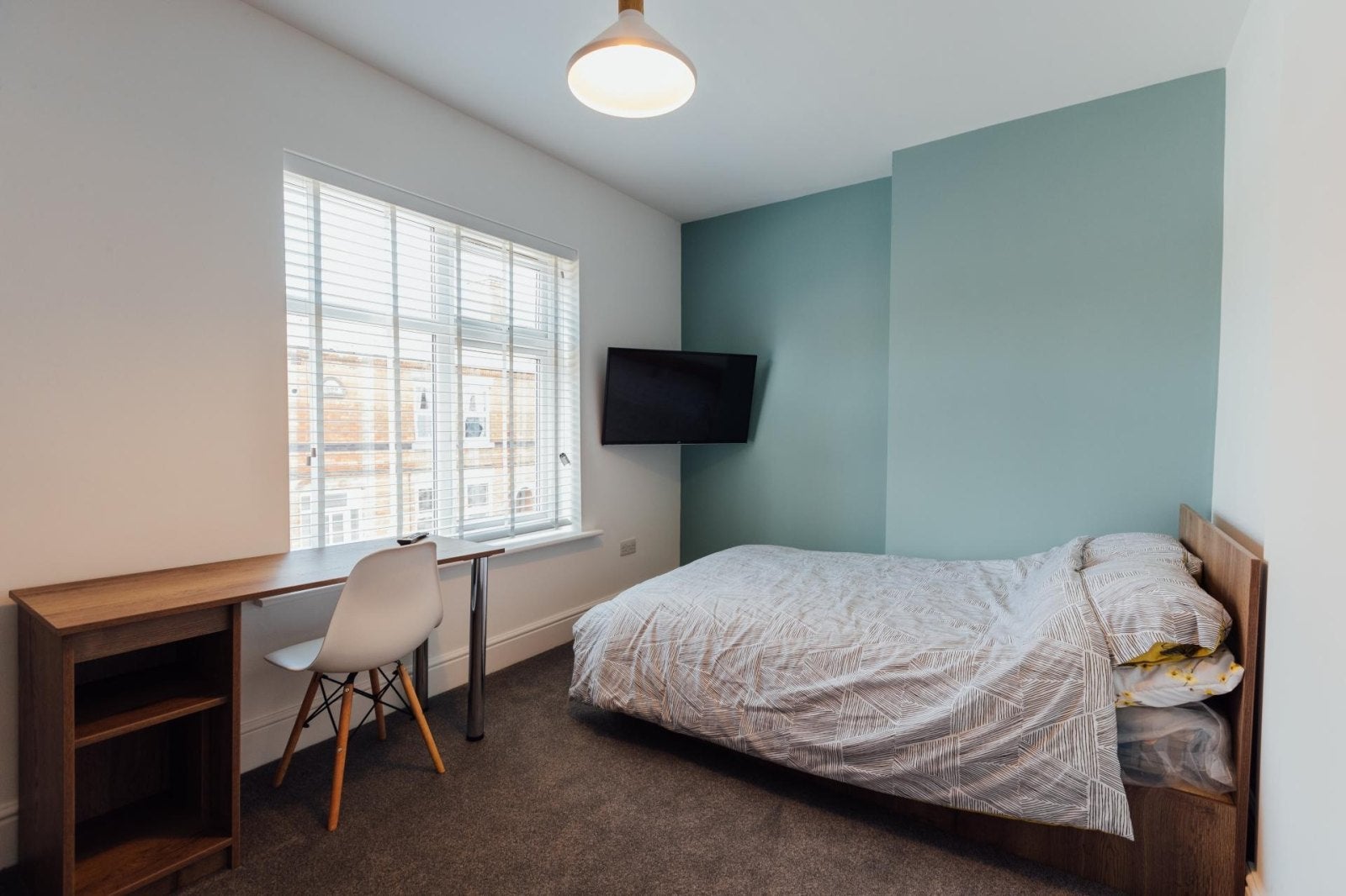 Room Leopold Street in Charnwood