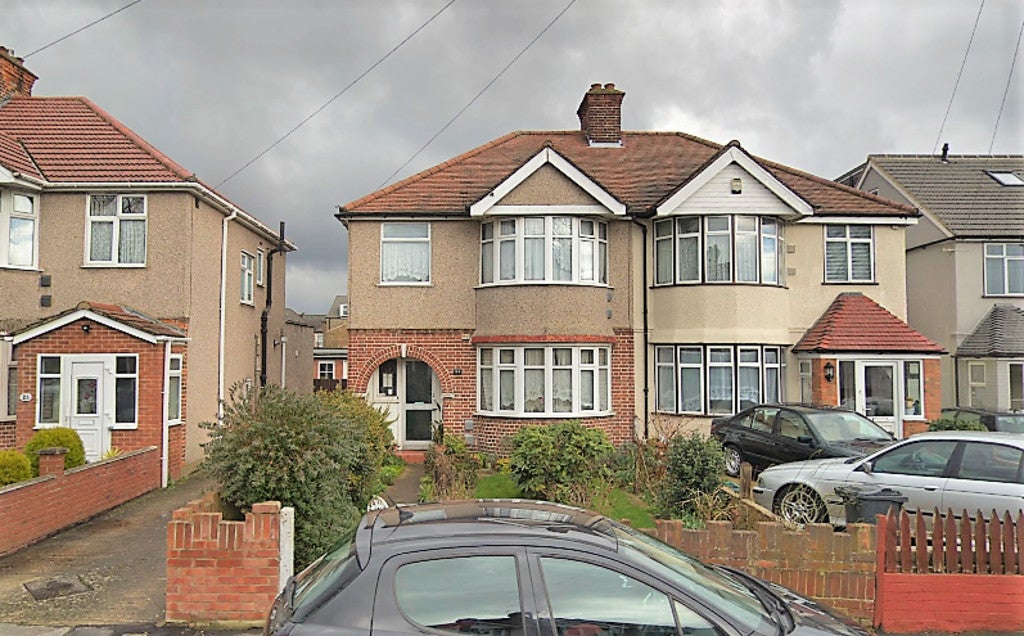 House Hibernia Gardens in Greater London