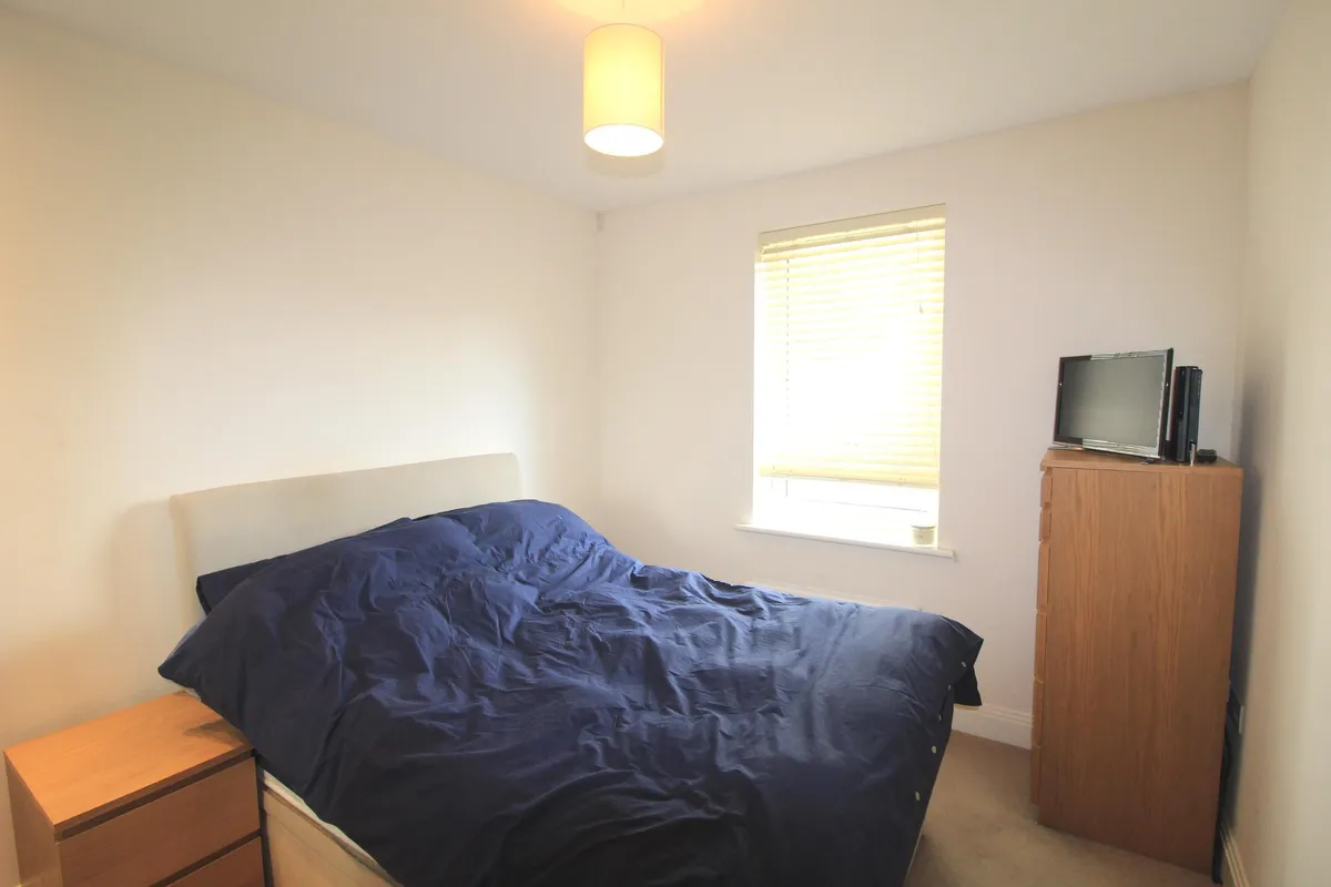 Flat Kingfisher Drive in Maidenhead