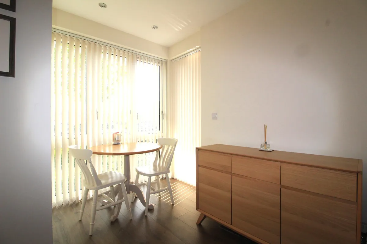 Flat Kingfisher Drive in Maidenhead