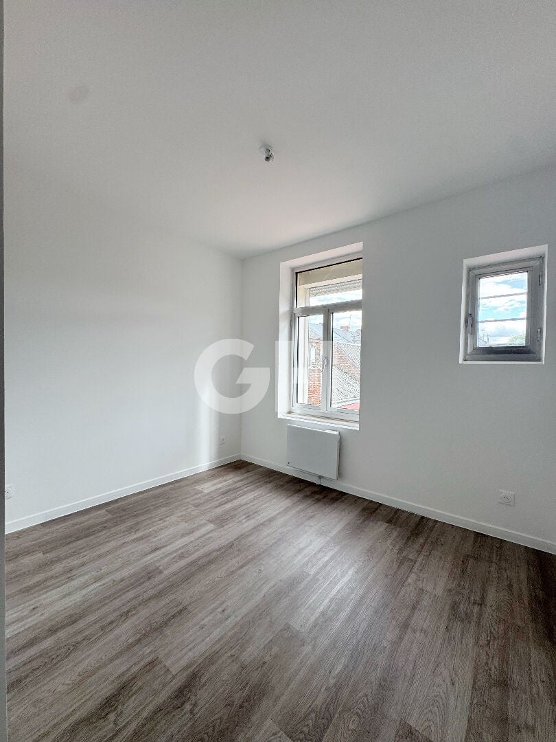 Flat Rue du Docteur Charcot in Jeumont