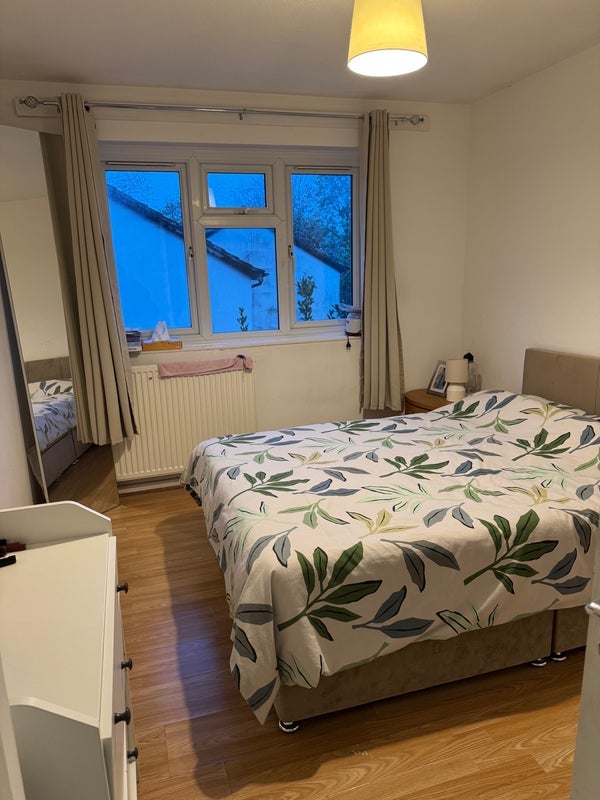 Room Ribblesdale Drive in Manchester