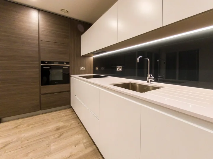 Flat Whittle Road in Greater London