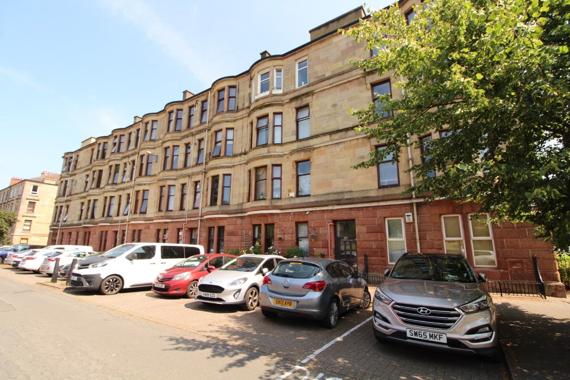 Flat Inglefield Street in Glasgow