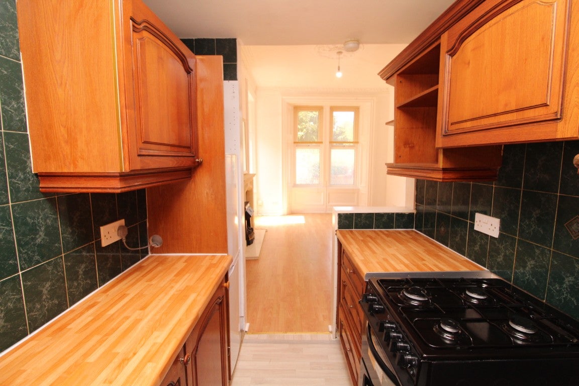 Flat Inglefield Street in Glasgow
