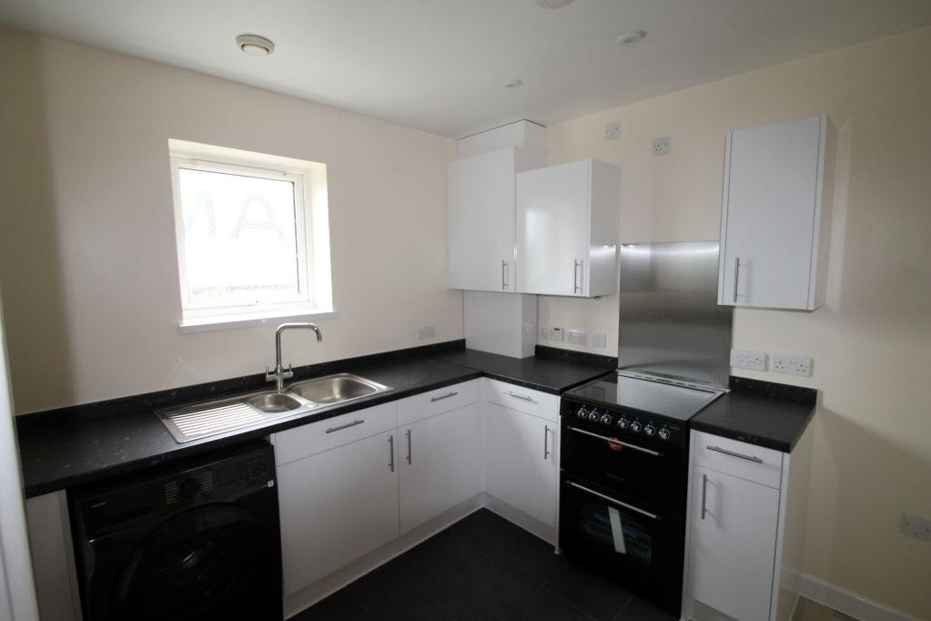 Flat Lancaster Road in Greater London