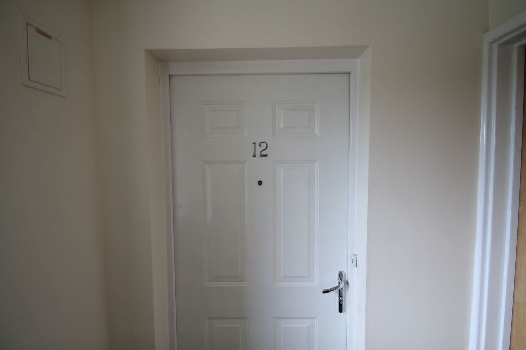 Flat Lancaster Road in Greater London