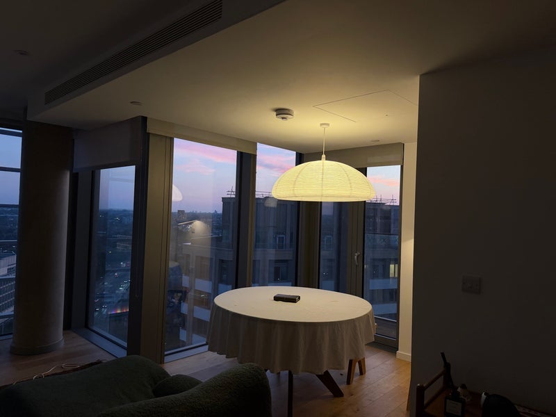 Room Wood Lane in Greater London