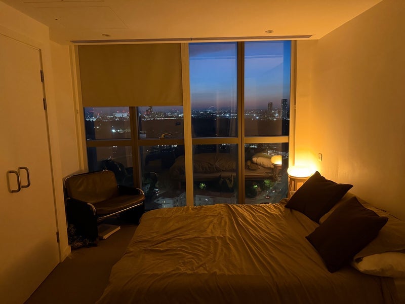 Room Wood Lane in Greater London