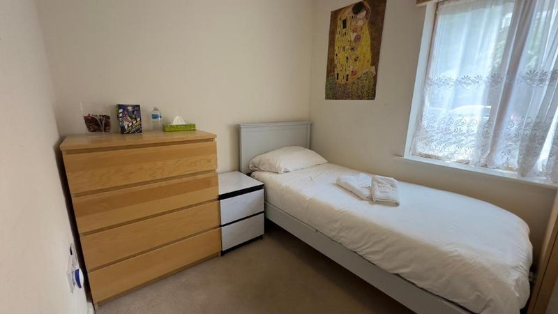 House Drovers Way in Greater London
